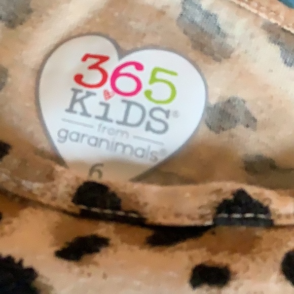 365 KIDS Garanimals top,leopard & Gold cute pattern size (6) stretchy. - Picture 5 of 7